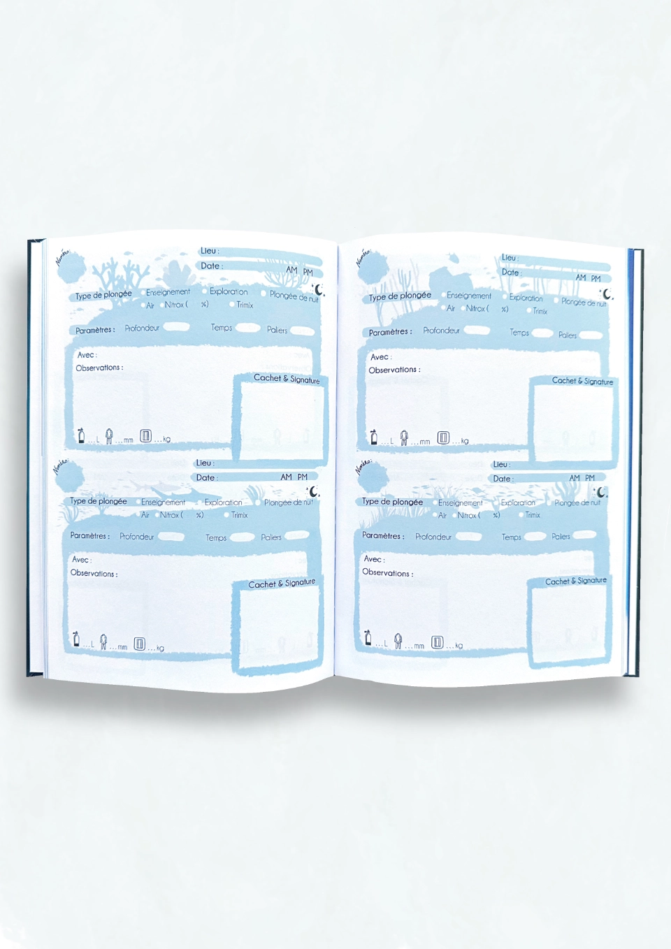 Pages intérieures du carnet de plongées : pour noter ses plongées
